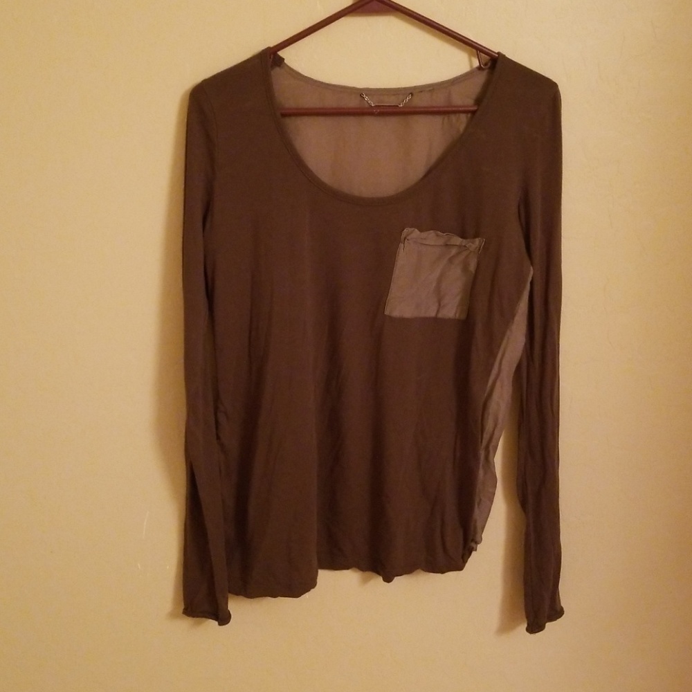 Long sleeve shirt
